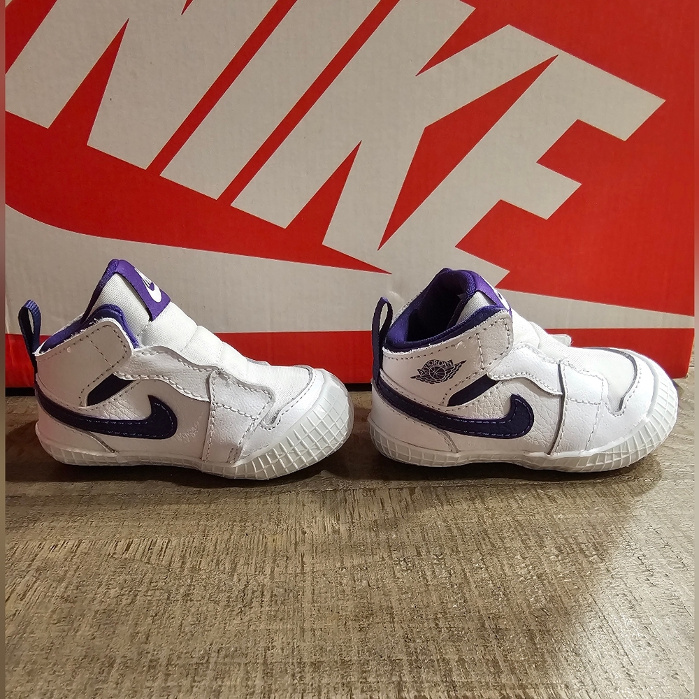 NWT Jordan 1 Retro Crib Bootie Size 3C